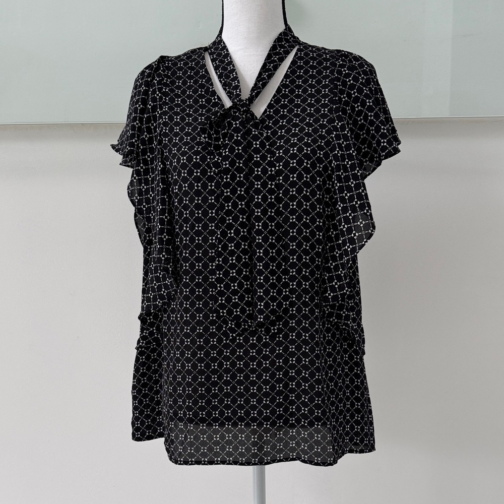 Worthington Black Blouse w/ White Accents – Size L – Bow Front, Elegant